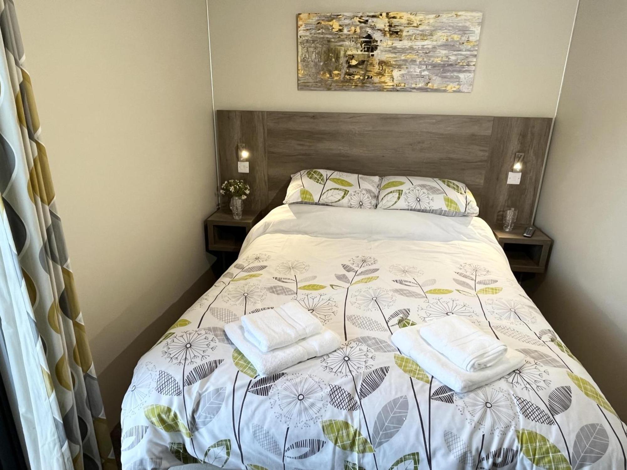 Rowan Boutique Lodge For Couples With A Dog York Esterno foto