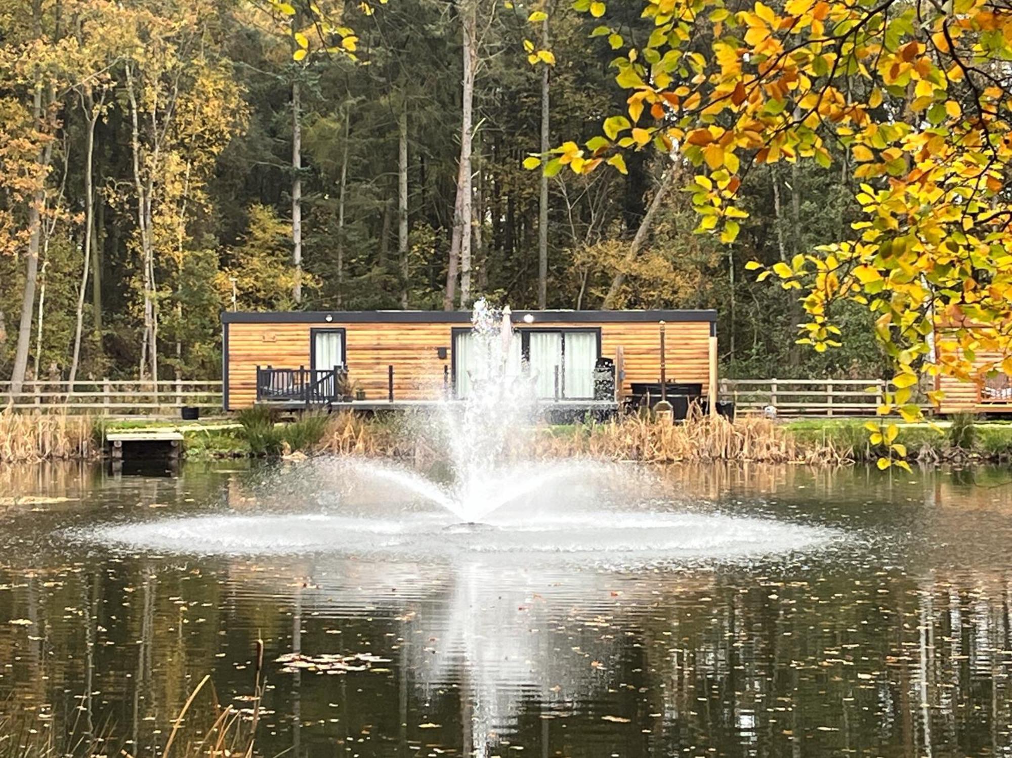 Rowan Boutique Lodge For Couples With A Dog York Esterno foto